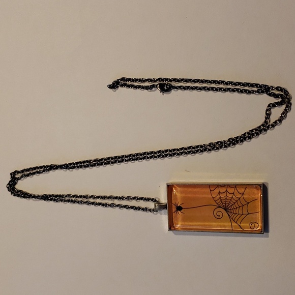 Handcrafted Spider Pendent - Picture 3 of 3